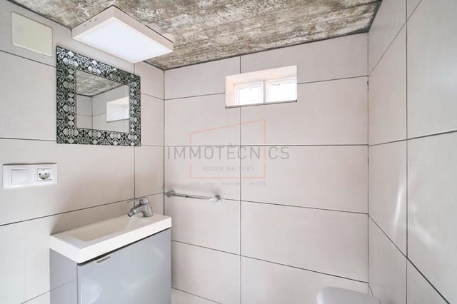 6 soveværelse Villa til salg i Vilanova del Vallès med swimmingpool garage - € 690.000 (Ref: 9602740)