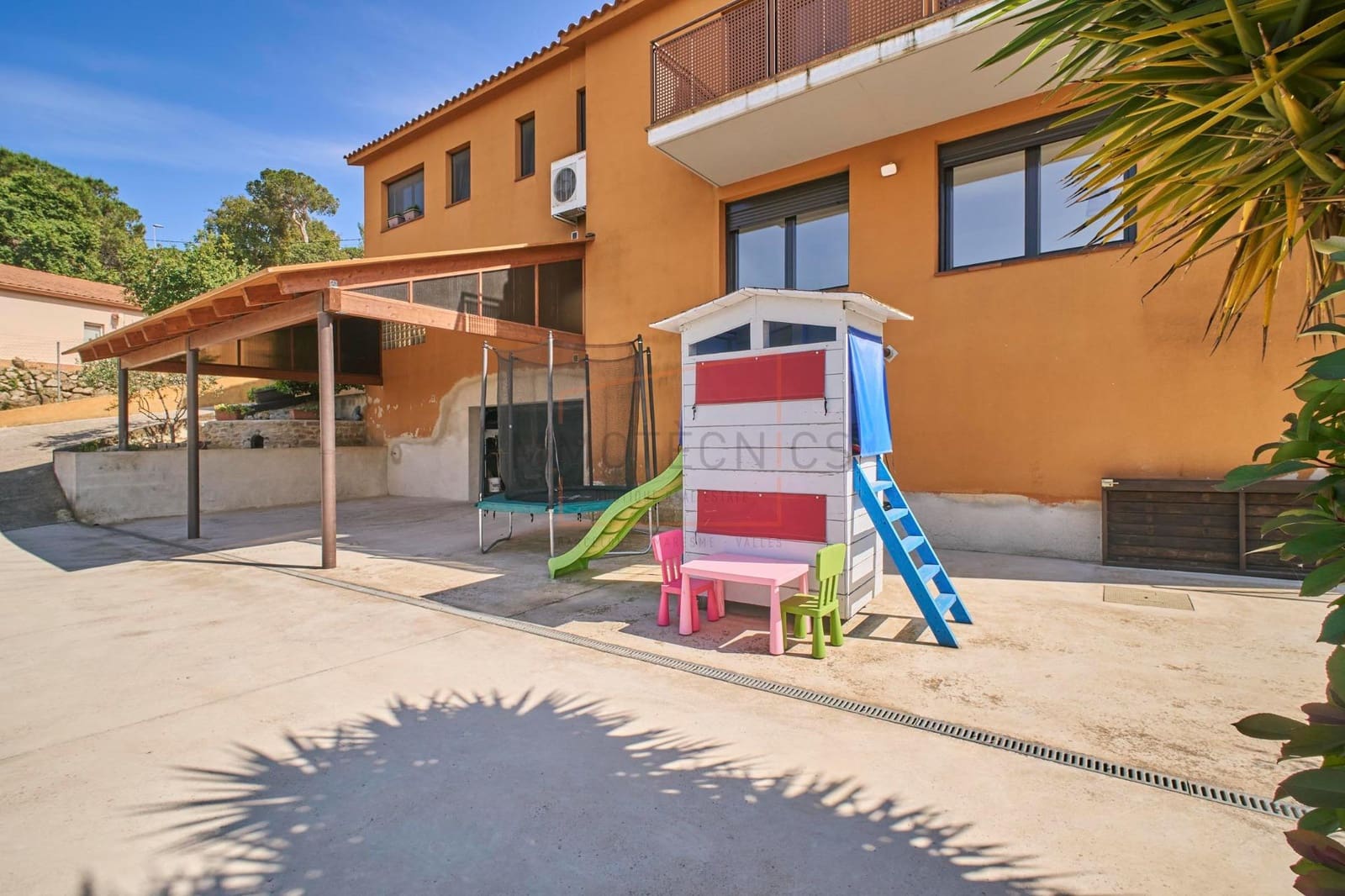 6 bedroom Villa for sale in Vilanova del Valles with pool garage - € 690,000 (Ref: 9602740)