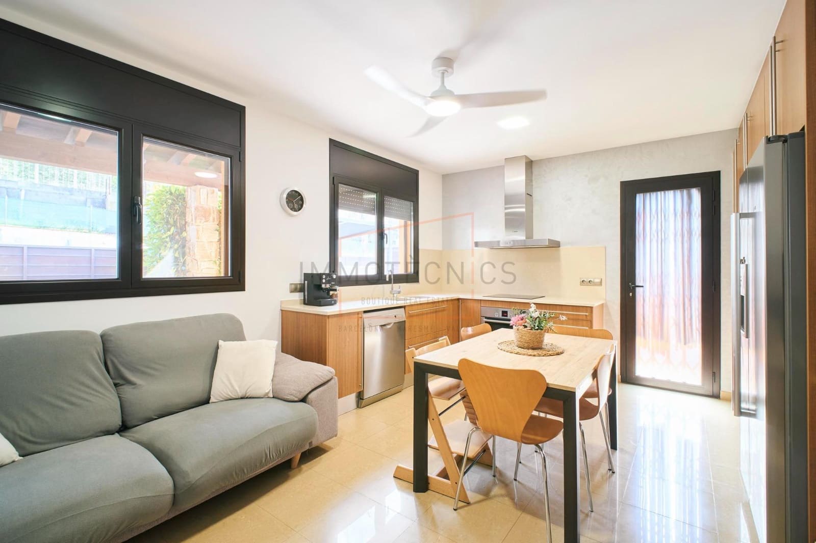 6 bedroom Villa for sale in Vilanova del Valles with pool garage - € 690,000 (Ref: 9602740)