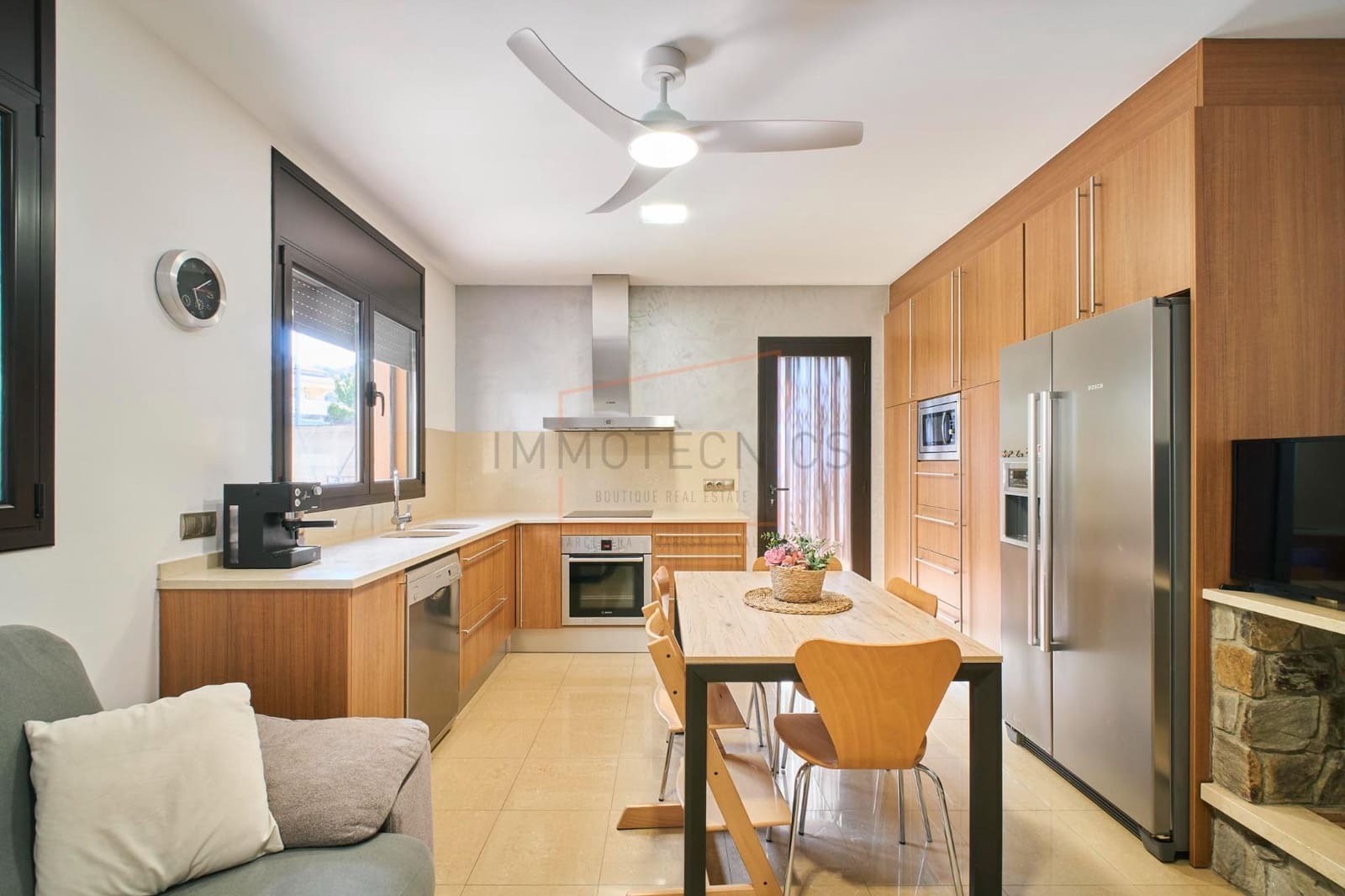 6 bedroom Villa for sale in Vilanova del Valles with pool garage - € 690,000 (Ref: 9602740)