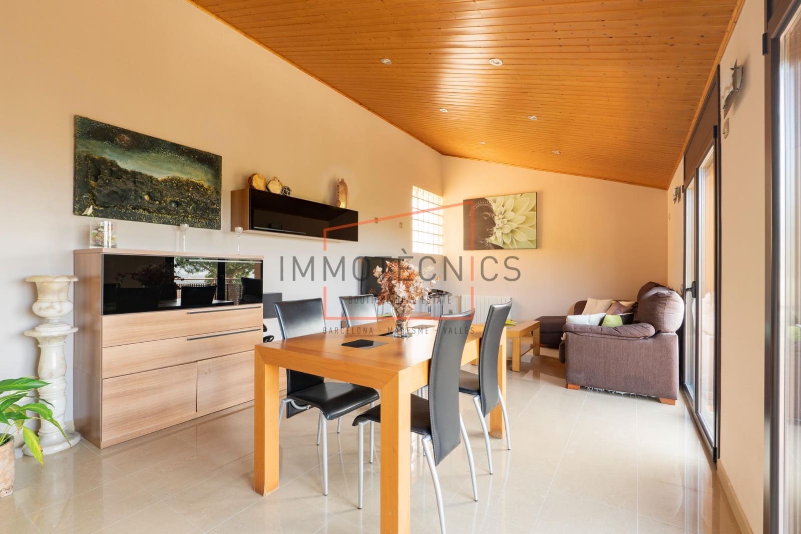 6 bedroom Villa for sale in Vilanova del Valles with pool garage - € 690,000 (Ref: 9602740)