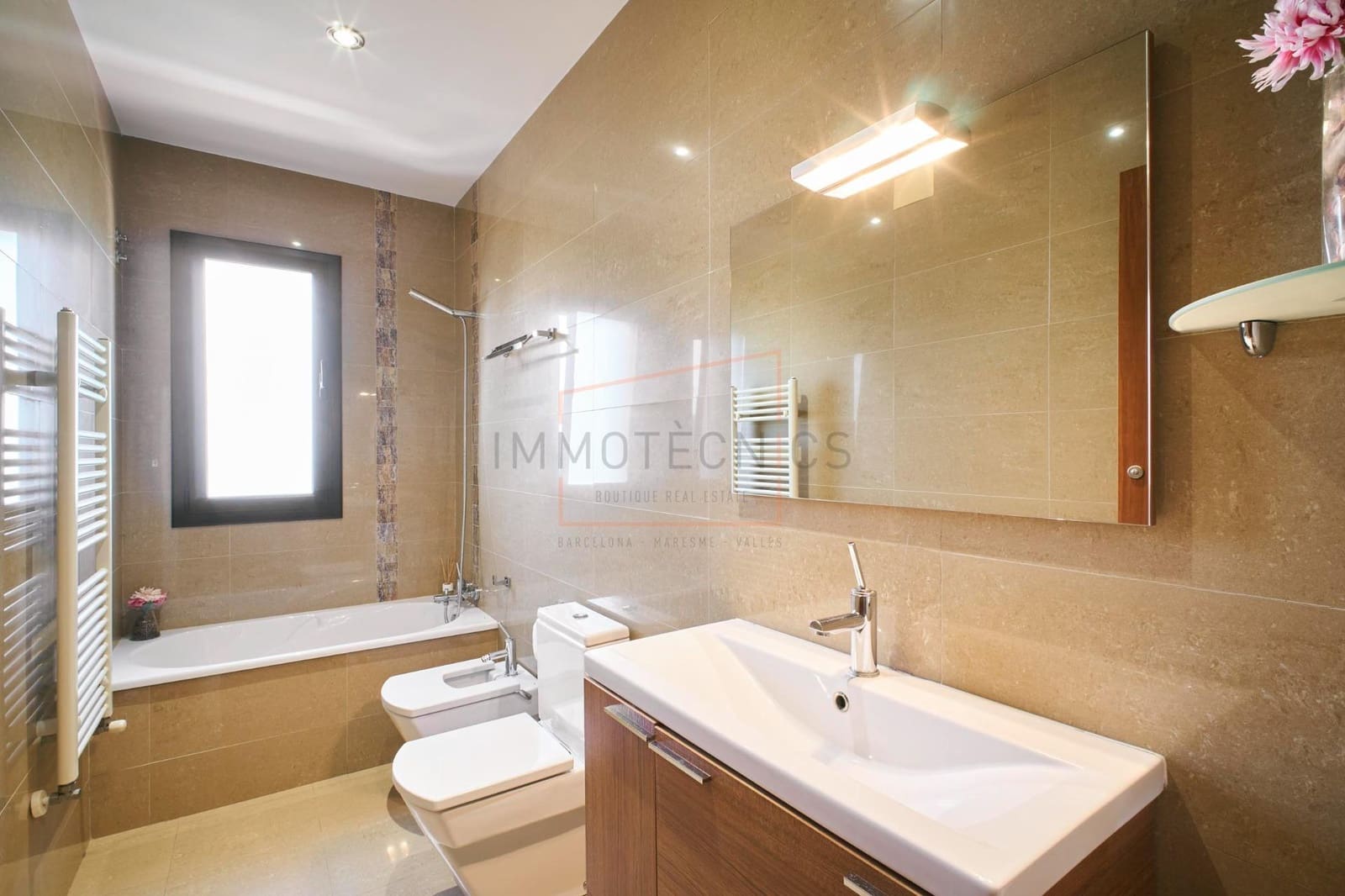 6 bedroom Villa for sale in Vilanova del Valles with pool garage - € 690,000 (Ref: 9602740)