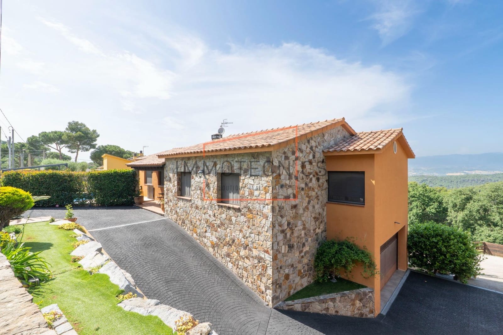 6 bedroom Villa for sale in Vilanova del Valles with pool garage - € 690,000 (Ref: 9602740)