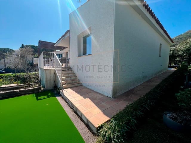 4 makuuhuone Huvila myytävänä paikassa El Port de la Selva - 675 000 € (Ref: 9602742)