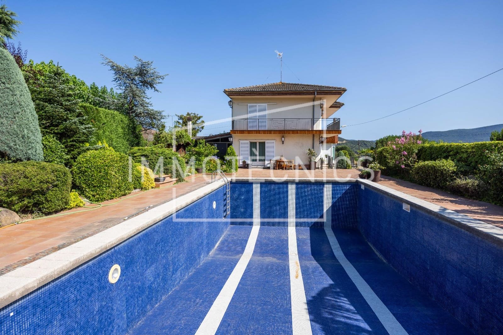 5 soverom Villa til salgs i Sant Celoni med svømmebasseng garasje - € 595 000 (Ref: 9602743)