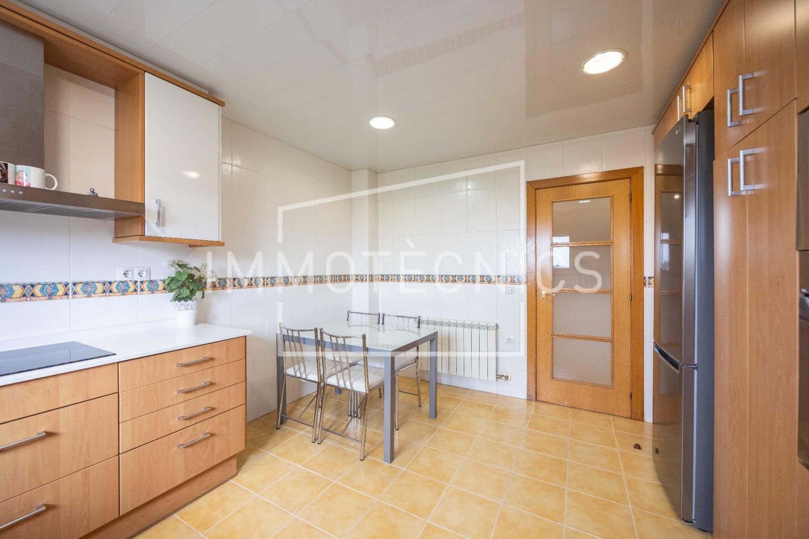 6 bedroom Villa for sale in Llica de Vall with pool garage - € 695,000 (Ref: 9602744)