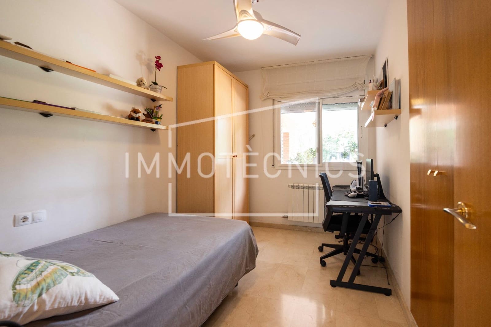 6 bedroom Villa for sale in Llica de Vall with pool garage - € 695,000 (Ref: 9602744)