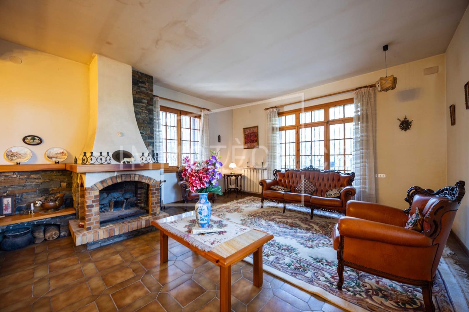 5 bedroom Villa for sale in La Roca del Valles with garage - € 570,000 (Ref: 9602746)