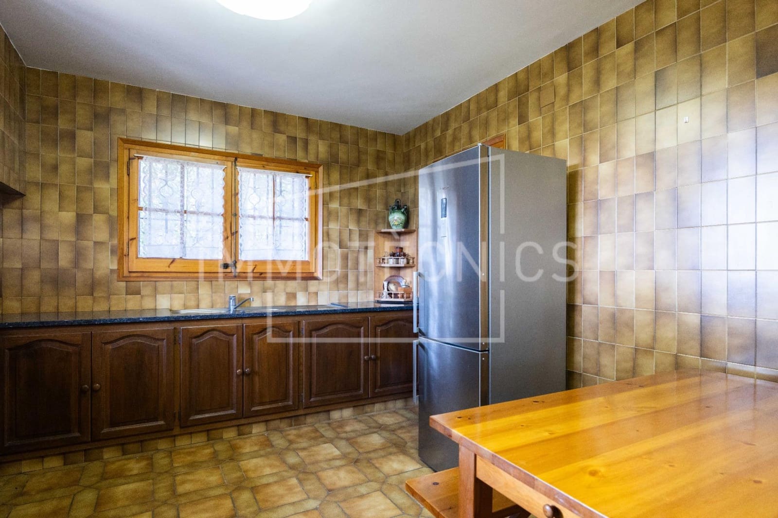 5 bedroom Villa for sale in La Roca del Valles with garage - € 570,000 (Ref: 9602746)