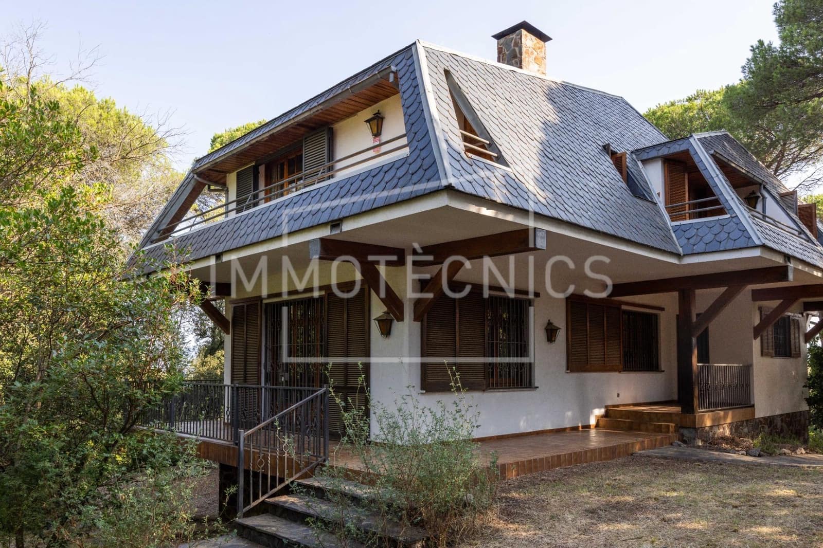 5 bedroom Villa for sale in La Roca del Valles with garage - € 570,000 (Ref: 9602746)