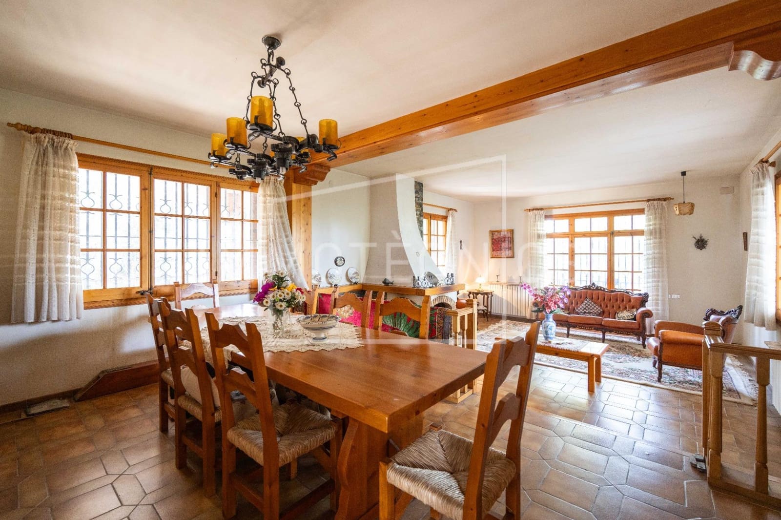 5 bedroom Villa for sale in La Roca del Valles with garage - € 515,000 (Ref: 9602746)