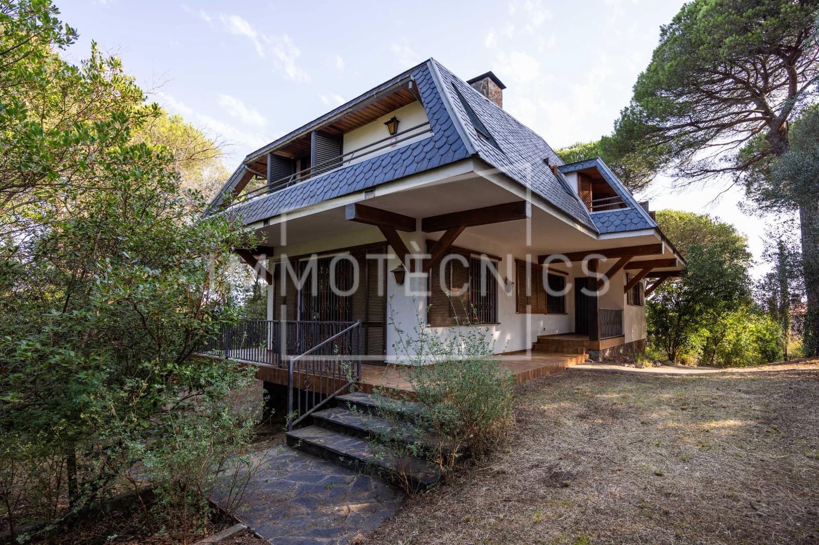 5 bedroom Villa for sale in La Roca del Valles with garage - € 515,000 (Ref: 9602746)