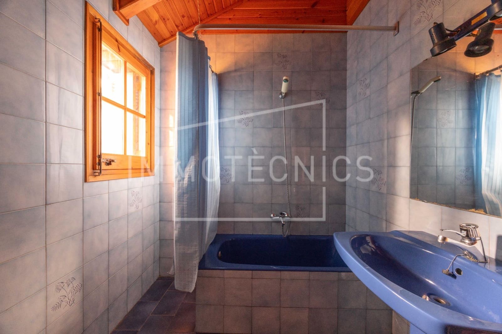 5 bedroom Villa for sale in La Roca del Valles with garage - € 515,000 (Ref: 9602746)