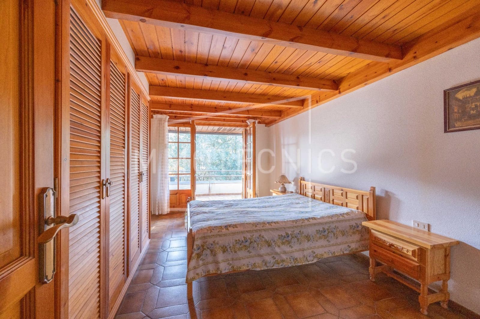 5 bedroom Villa for sale in La Roca del Valles with garage - € 515,000 (Ref: 9602746)