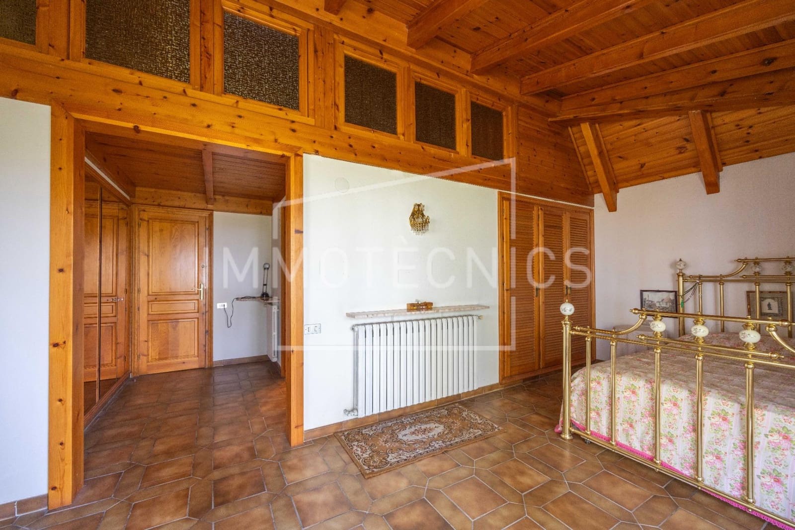 5 bedroom Villa for sale in La Roca del Valles with garage - € 515,000 (Ref: 9602746)