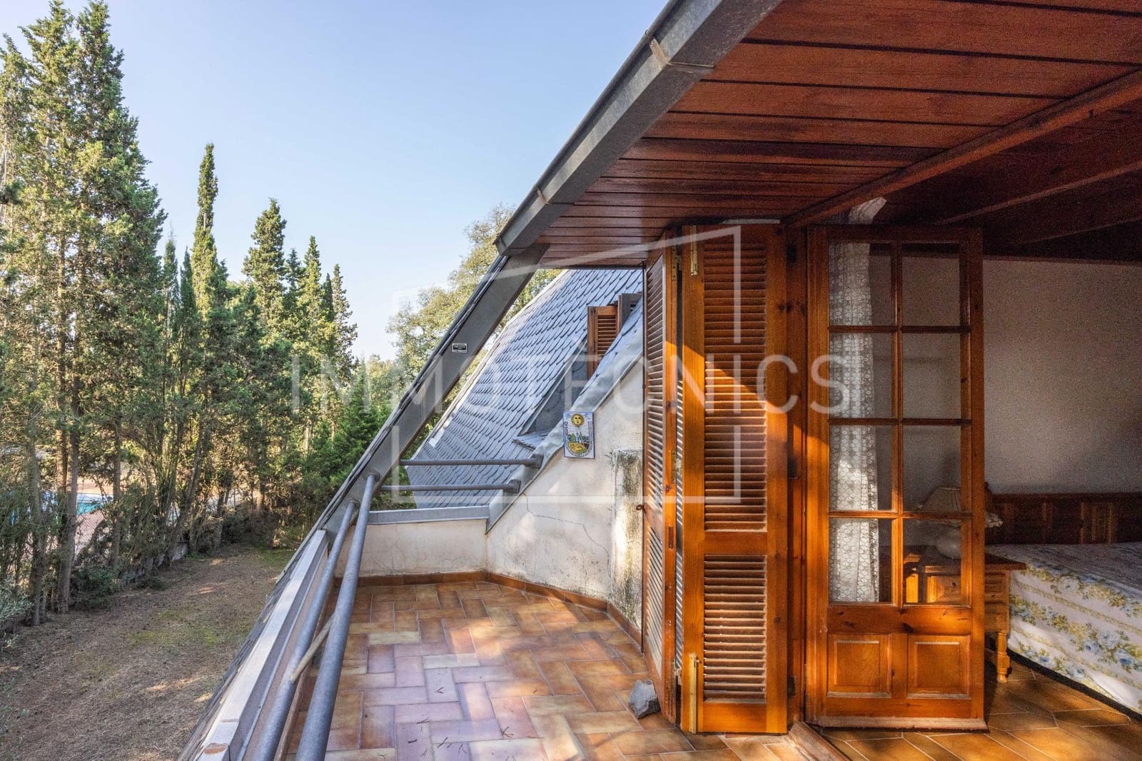 5 bedroom Villa for sale in La Roca del Valles with garage - € 515,000 (Ref: 9602746)