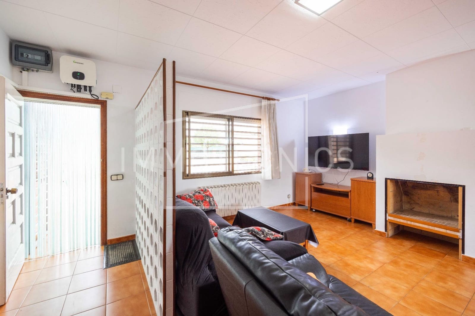 Finca/Casa Rural de 6 habitaciones en Lliçà d'Amunt en venta - 375.000 € (Ref: 9602747)