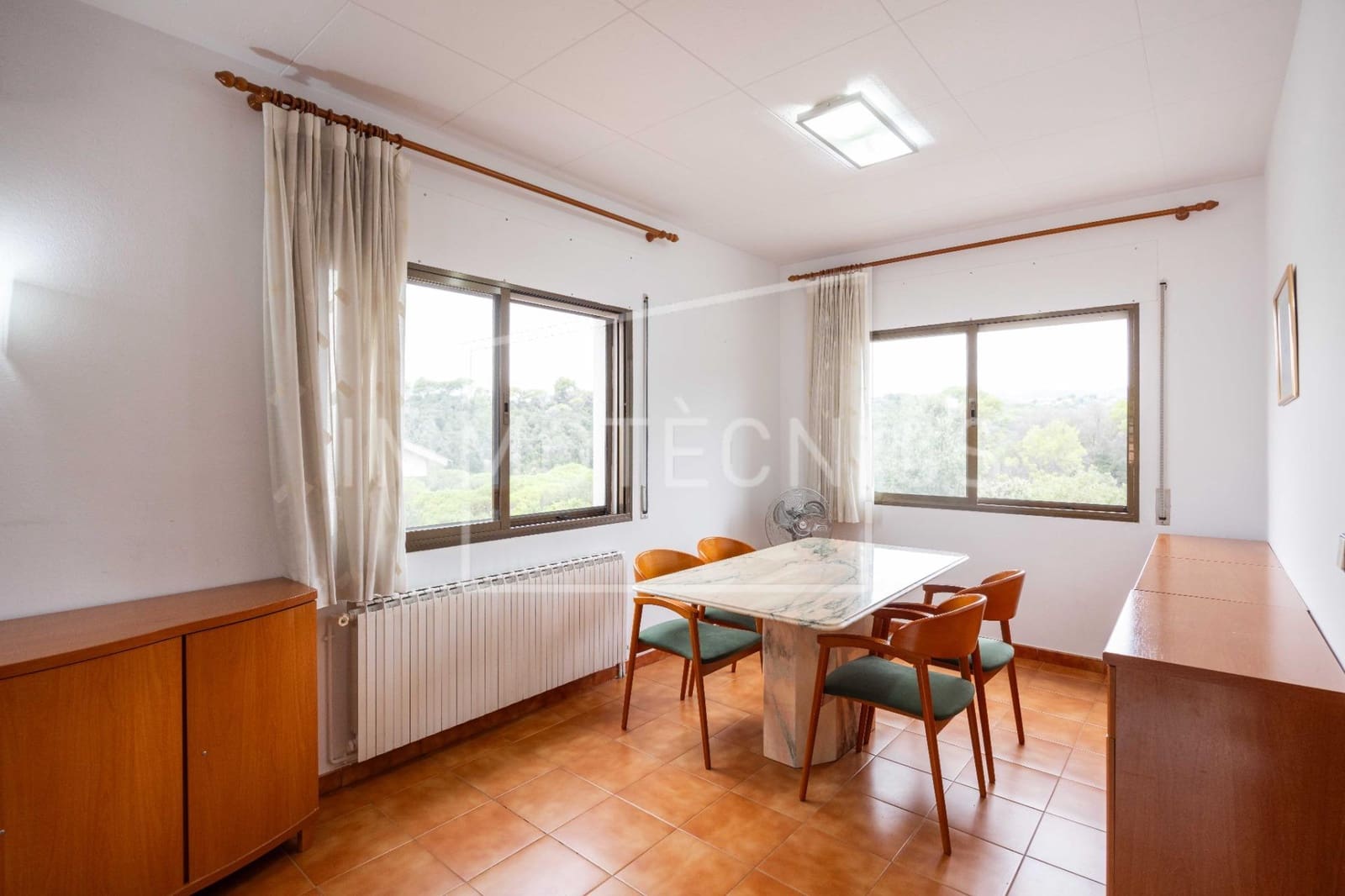 Finca/Casa Rural de 6 habitaciones en Lliçà d'Amunt en venta - 375.000 € (Ref: 9602747)