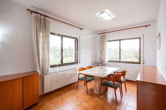 Finca/Casa Rural de 6 habitaciones en Lliçà d'Amunt en venta - 375.000 € (Ref: 9602747)