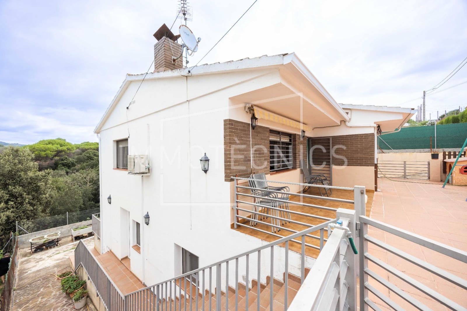 Finca/Casa Rural de 6 habitaciones en Lliçà d'Amunt en venta - 375.000 € (Ref: 9602747)