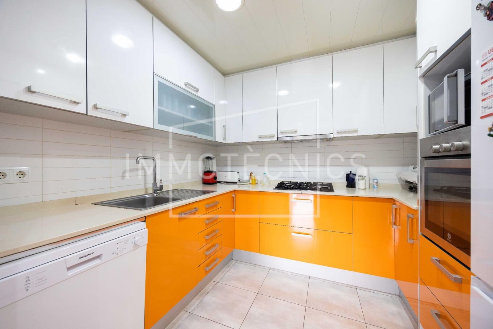 Finca/Casa Rural de 6 habitaciones en Lliçà d'Amunt en venta - 375.000 € (Ref: 9602747)