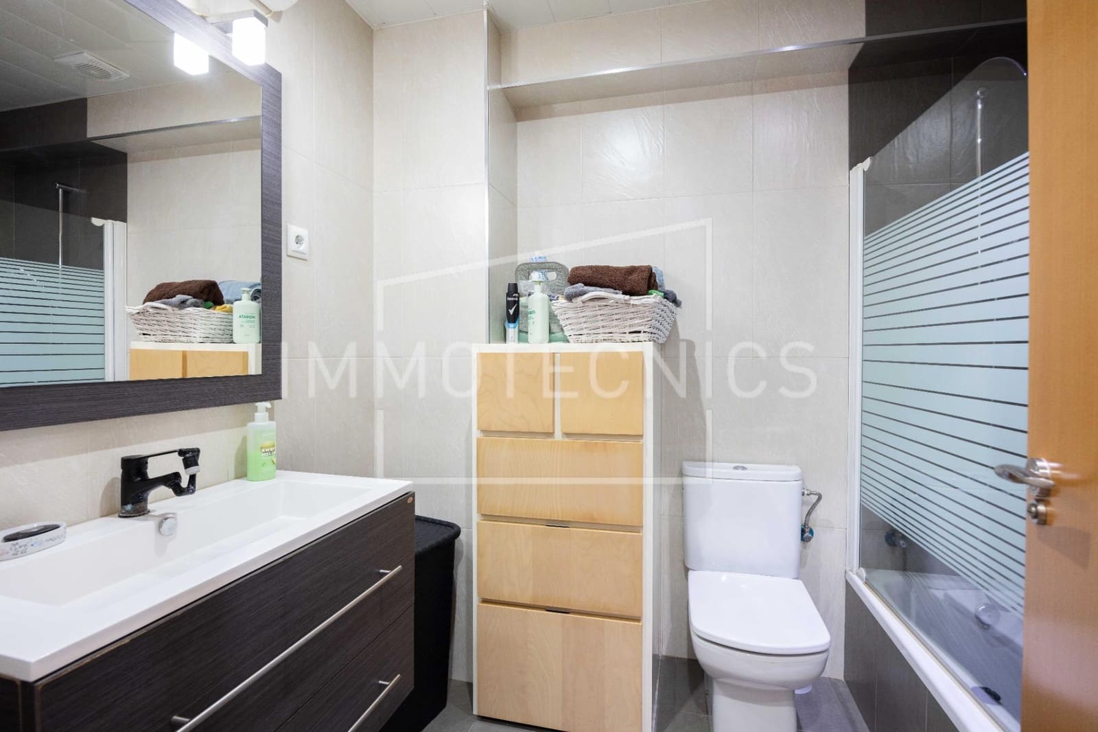 Finca/Casa Rural de 6 habitaciones en Lliçà d'Amunt en venta - 375.000 € (Ref: 9602747)