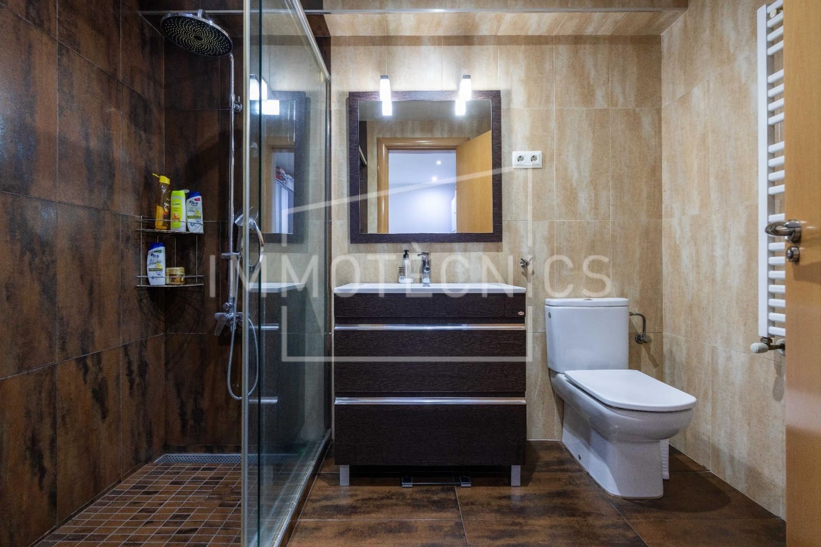 Finca/Casa Rural de 6 habitaciones en Lliçà d'Amunt en venta - 375.000 € (Ref: 9602747)