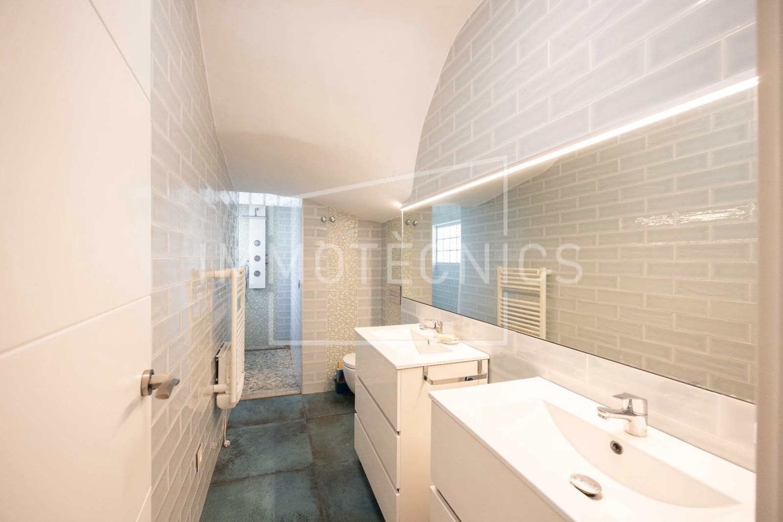 5 bedroom Villa for sale in La Garriga with garage - € 675,000 (Ref: 9602748)