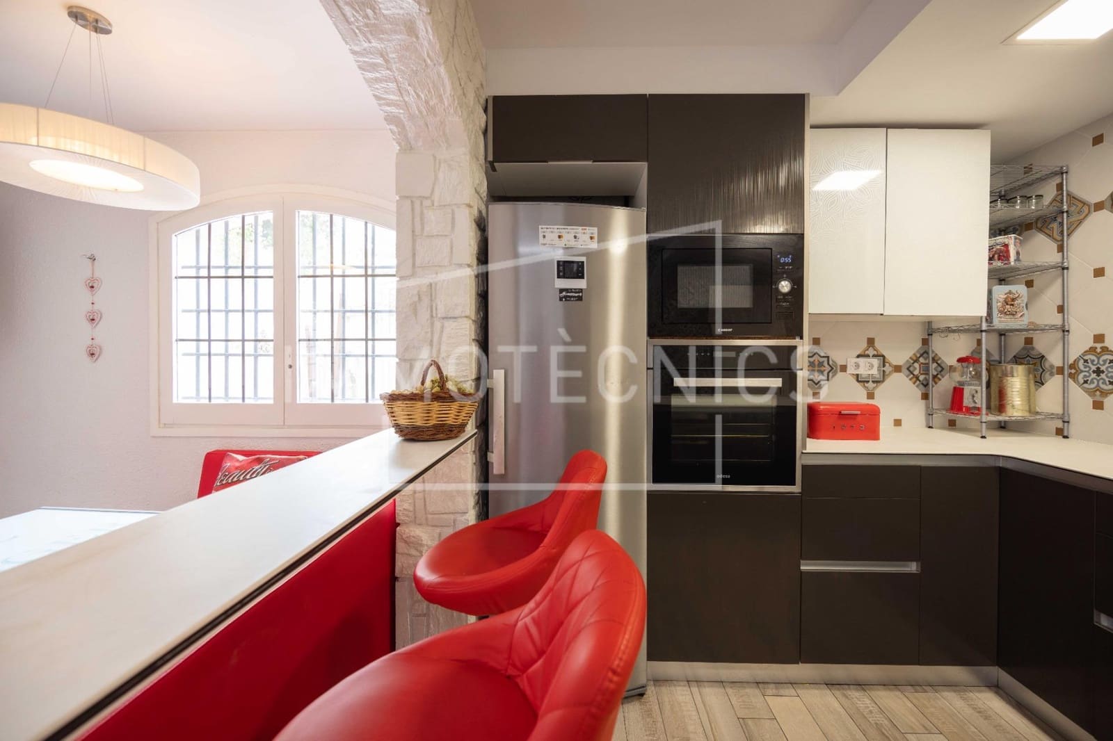 5 bedroom Villa for sale in La Garriga with garage - € 675,000 (Ref: 9602748)