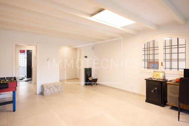 Chalet de 5 habitaciones en La Garriga en venta con garaje - 675.000 € (Ref: 9602748)