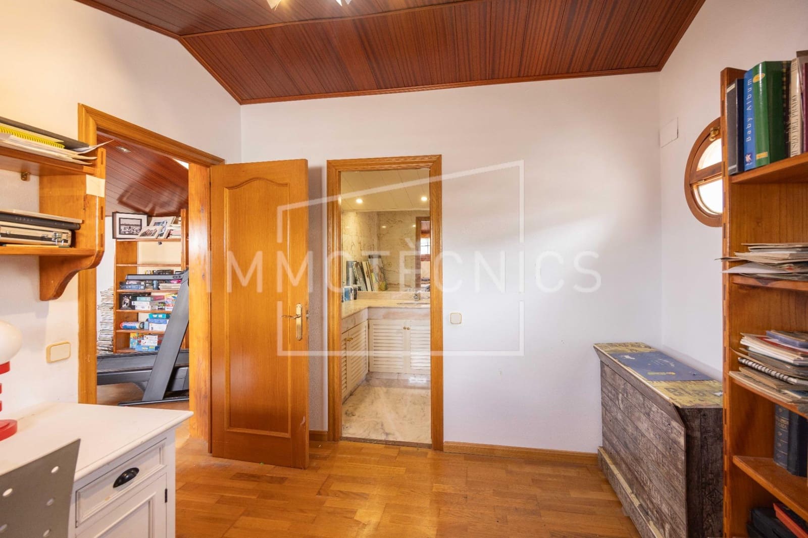 5 bedroom Villa for sale in La Garriga with garage - € 675,000 (Ref: 9602748)