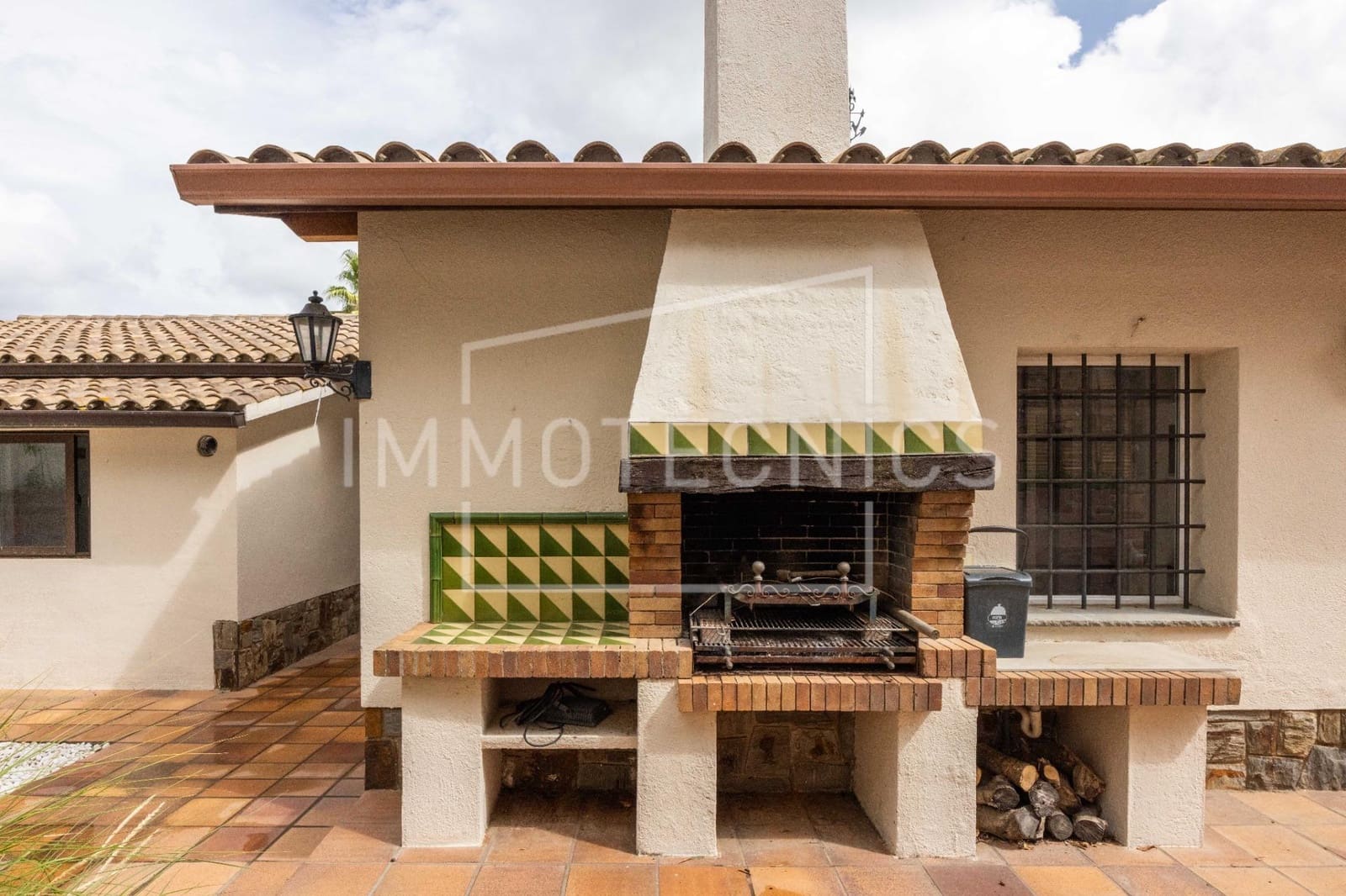 5 bedroom Villa for sale in La Garriga with garage - € 675,000 (Ref: 9602748)