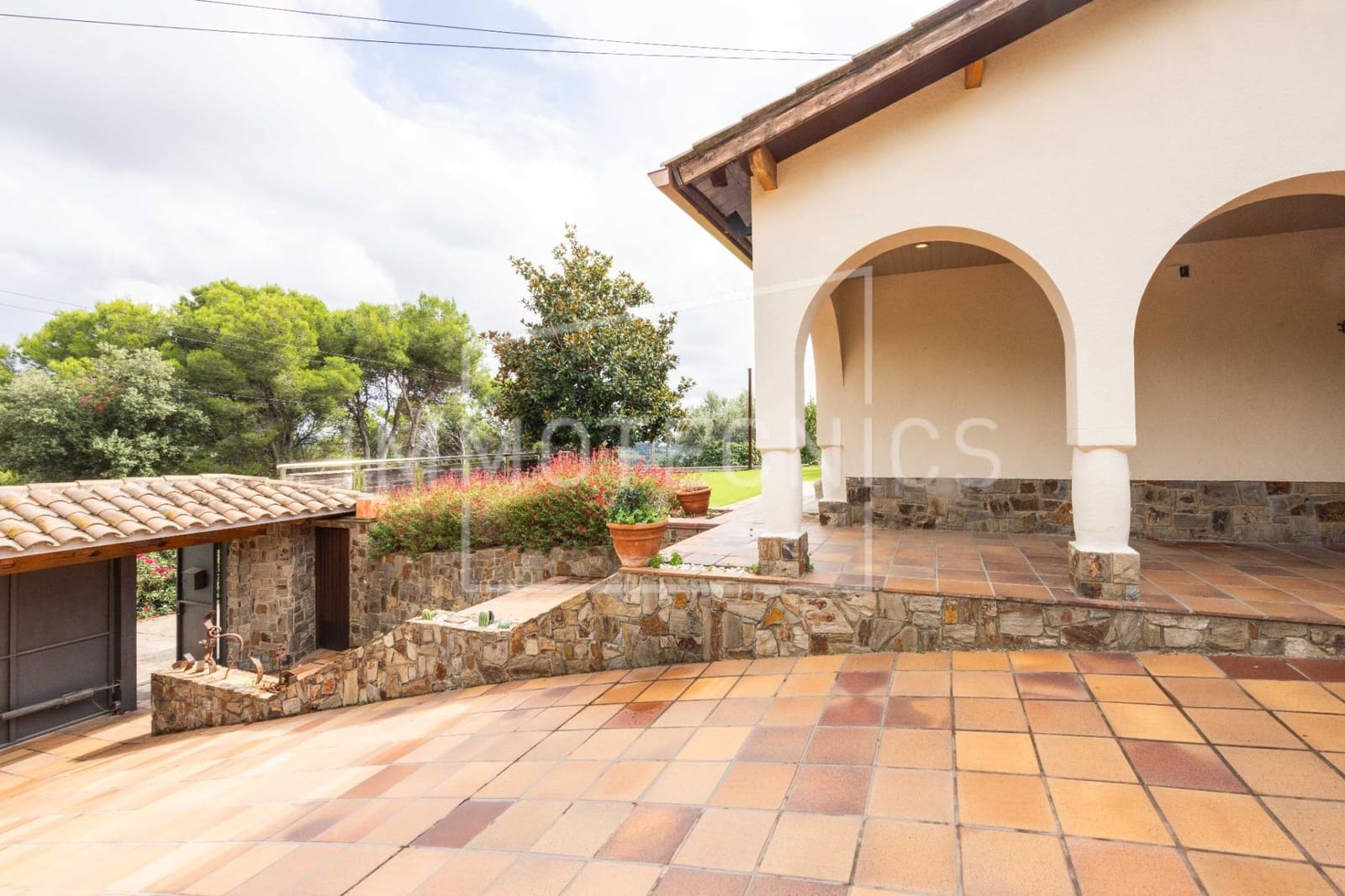 5 bedroom Villa for sale in La Garriga with garage - € 675,000 (Ref: 9602748)