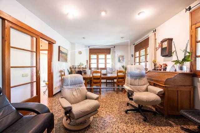 6 slaapkamer Finca/Landhuis te koop in Argentona met garage - € 710.000 (Ref: 9602750)