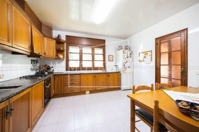 6 slaapkamer Finca/Landhuis te koop in Argentona met garage - € 710.000 (Ref: 9602750)