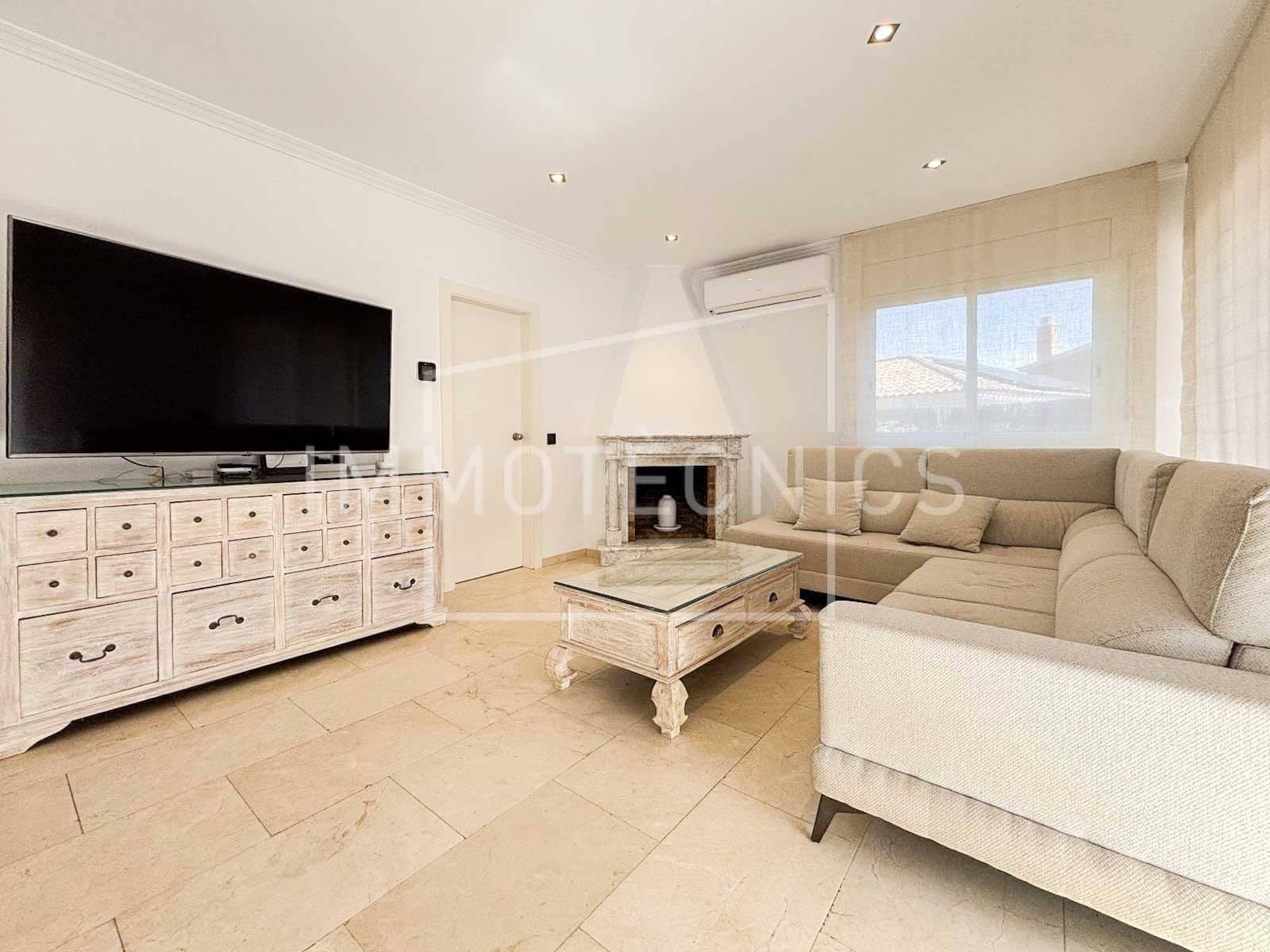 4 camera da letto Villa in vendita in Calella con piscina garage - 659.000 € (Rif: 9602751)