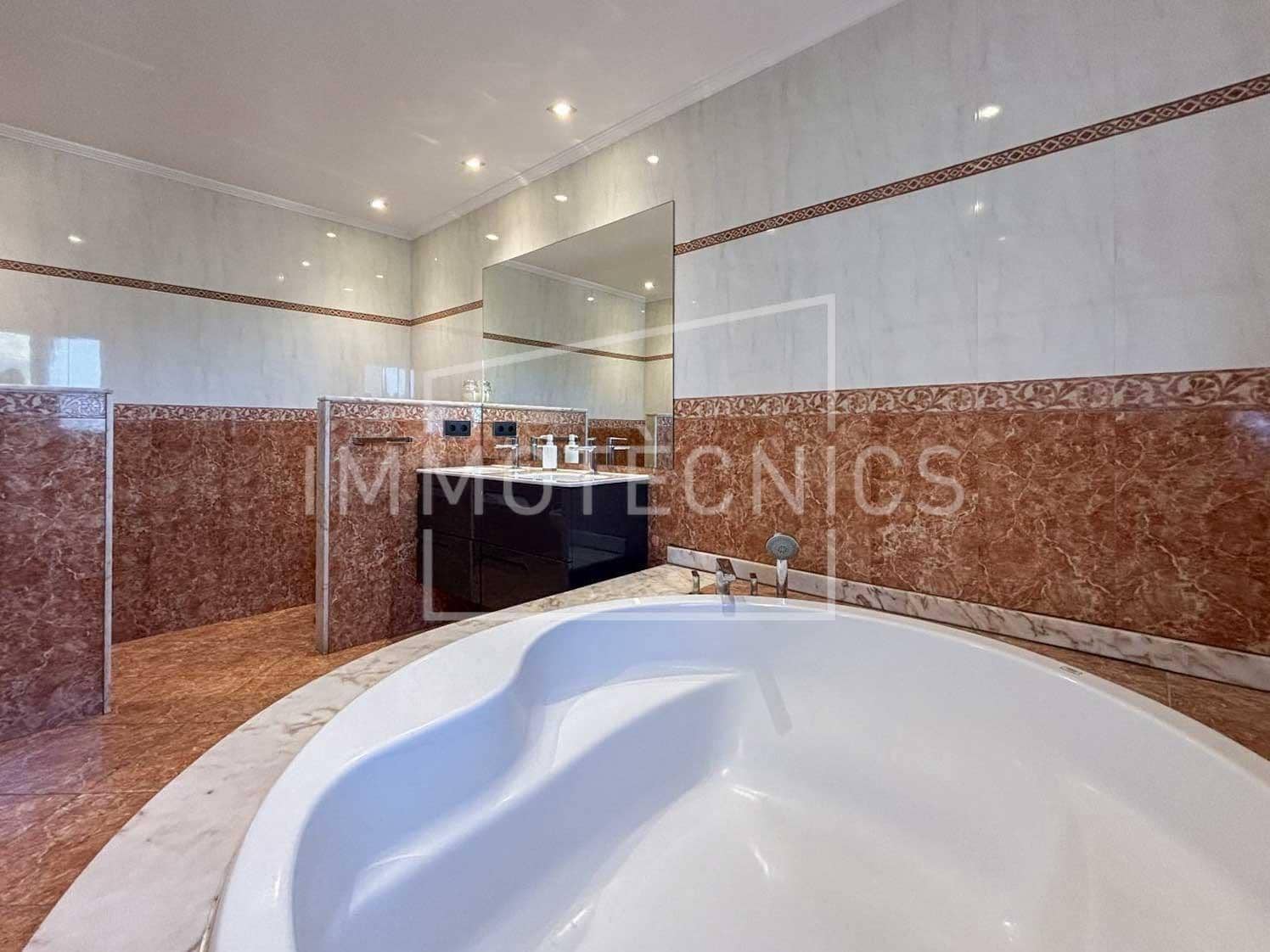 4 camera da letto Villa in vendita in Calella con piscina garage - 659.000 € (Rif: 9602751)