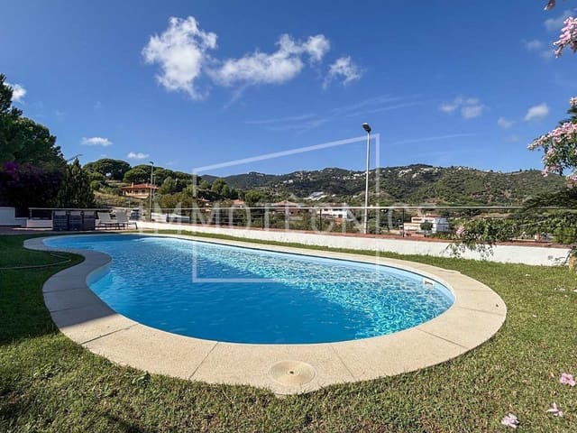 4 quarto Moradia para venda em Calella com piscina garagem - 615 000 € (Ref: 9602751)