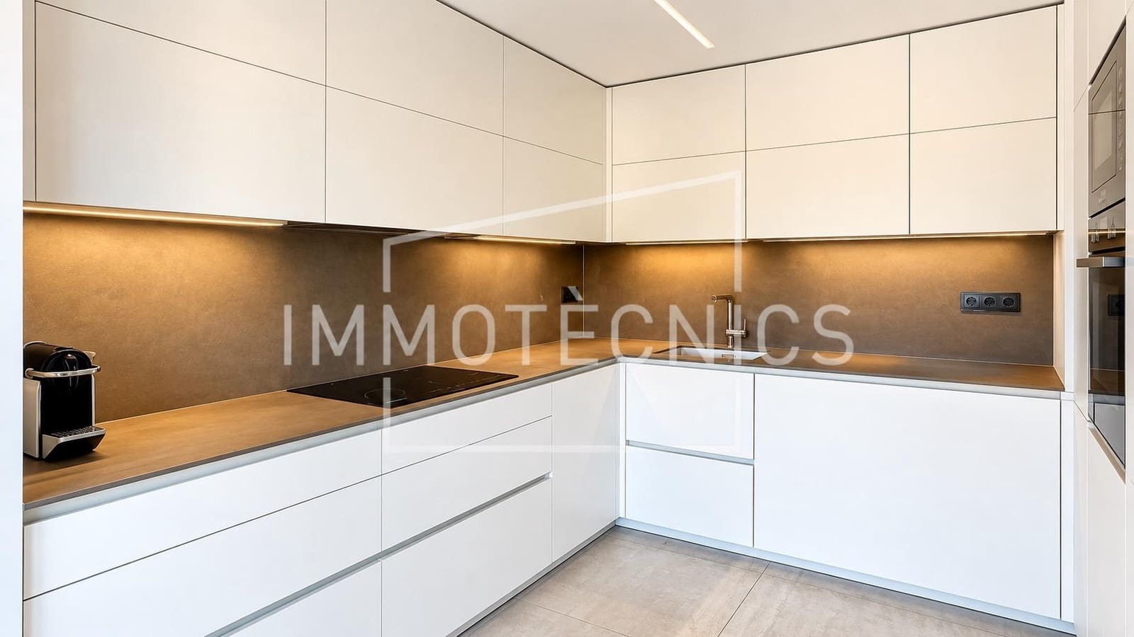 4 soverom Villa til salgs i Calella med svømmebasseng garasje - € 615 000 (Ref: 9602751)