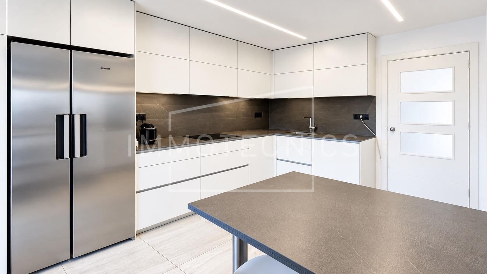 4 soverom Villa til salgs i Calella med svømmebasseng garasje - € 615 000 (Ref: 9602751)