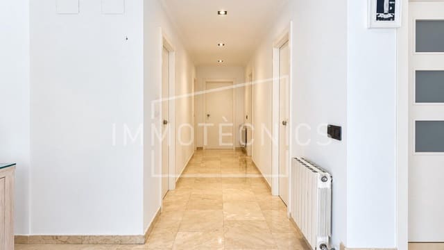 4 sovrum Villa till salu i Calella med pool garage - 615 000 € (Ref: 9602751)