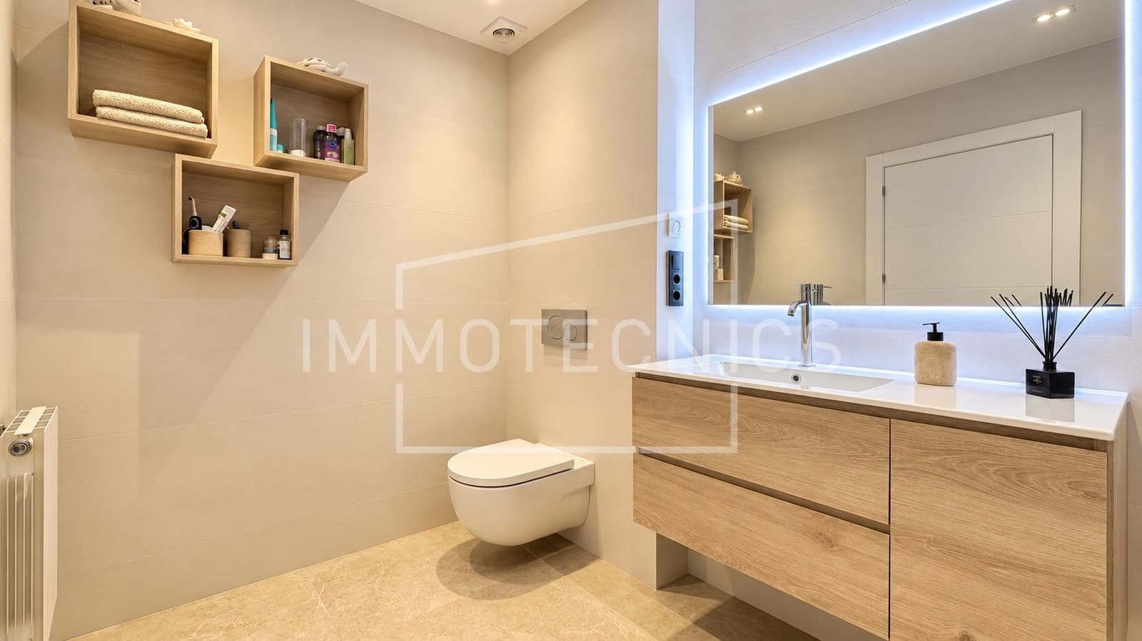 4 soverom Villa til salgs i Calella med svømmebasseng garasje - € 615 000 (Ref: 9602751)