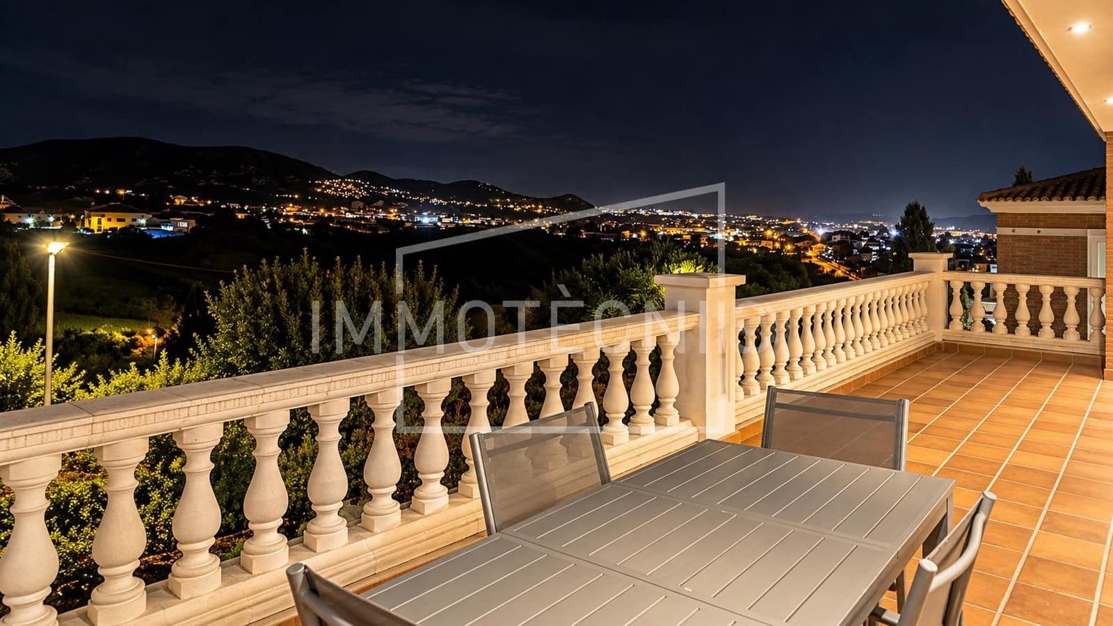 4 soverom Villa til salgs i Calella med svømmebasseng garasje - € 615 000 (Ref: 9602751)