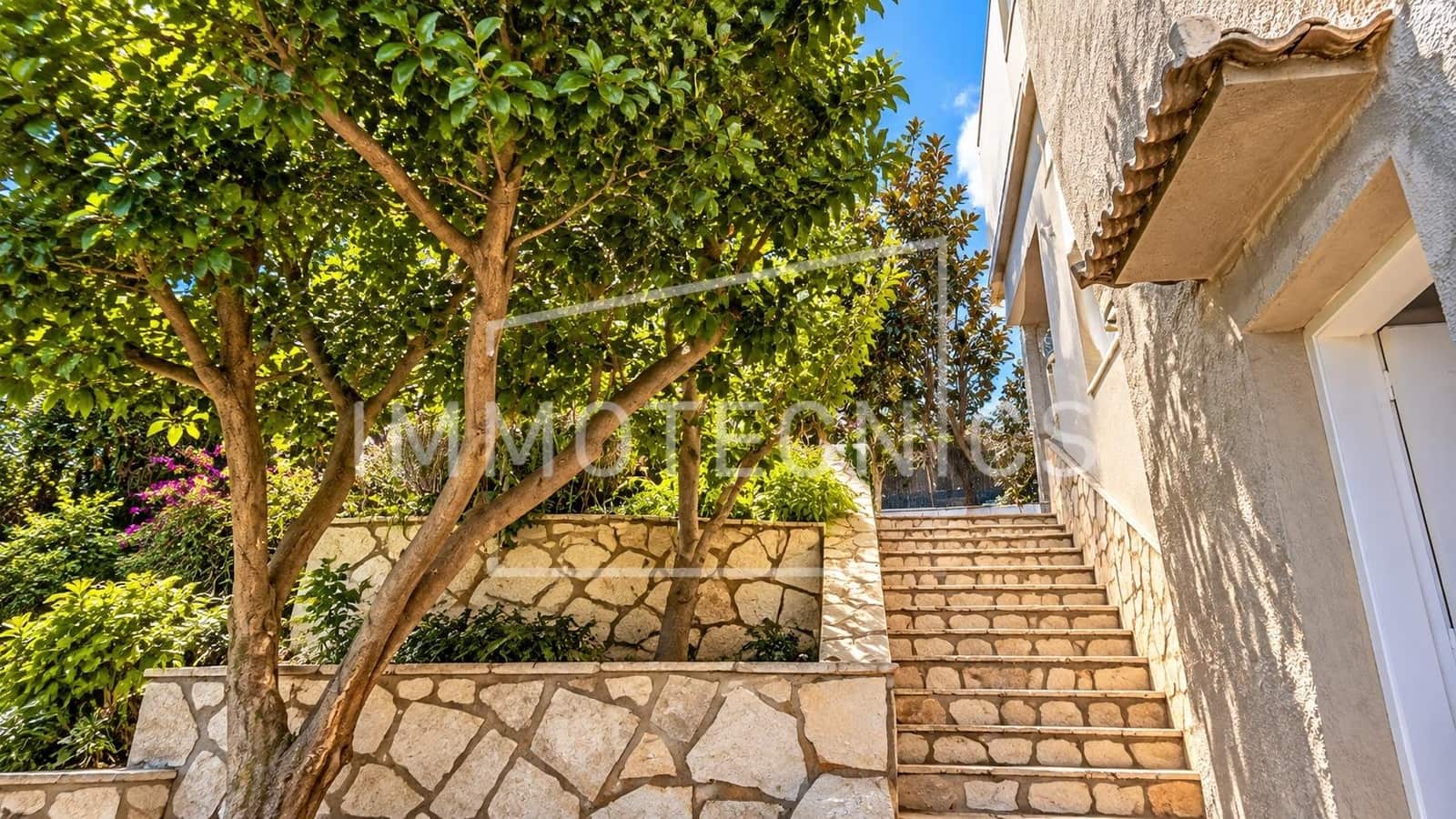 4 soverom Villa til salgs i Calella med svømmebasseng garasje - € 615 000 (Ref: 9602751)