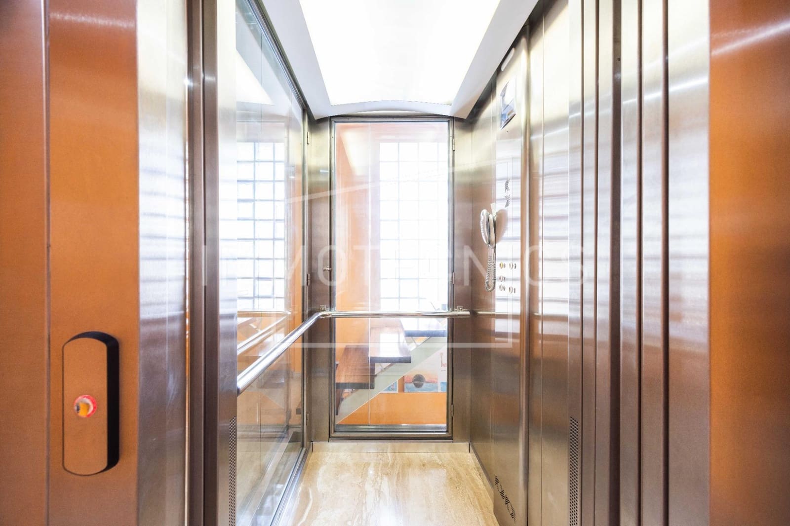 5 makuuhuone Huvila myytävänä paikassa Pineda de Mar mukana uima-altaan 
autotalli - 750 000 € (Ref: 9602752)