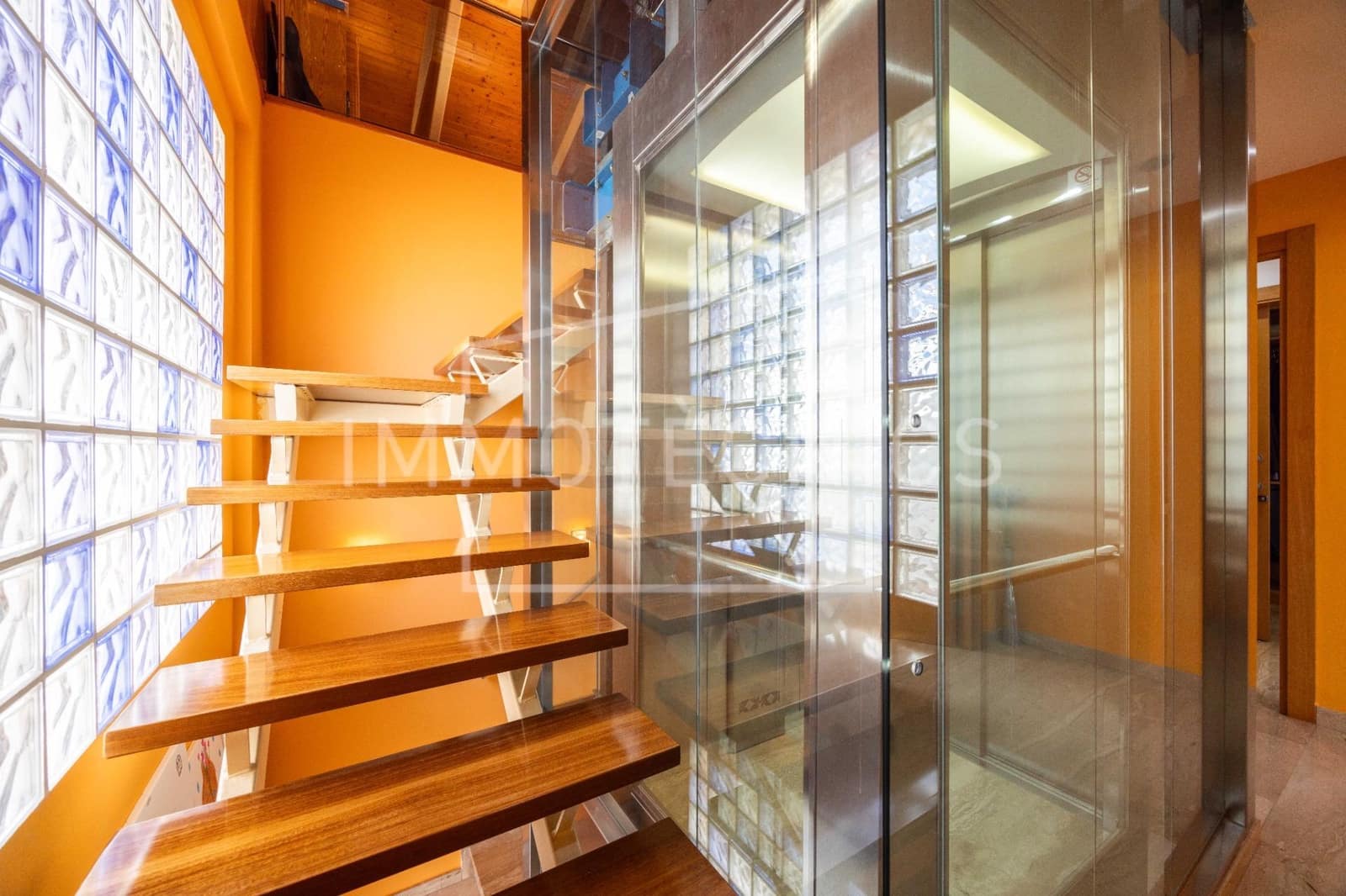 5 makuuhuone Huvila myytävänä paikassa Pineda de Mar mukana uima-altaan 
autotalli - 750 000 € (Ref: 9602752)