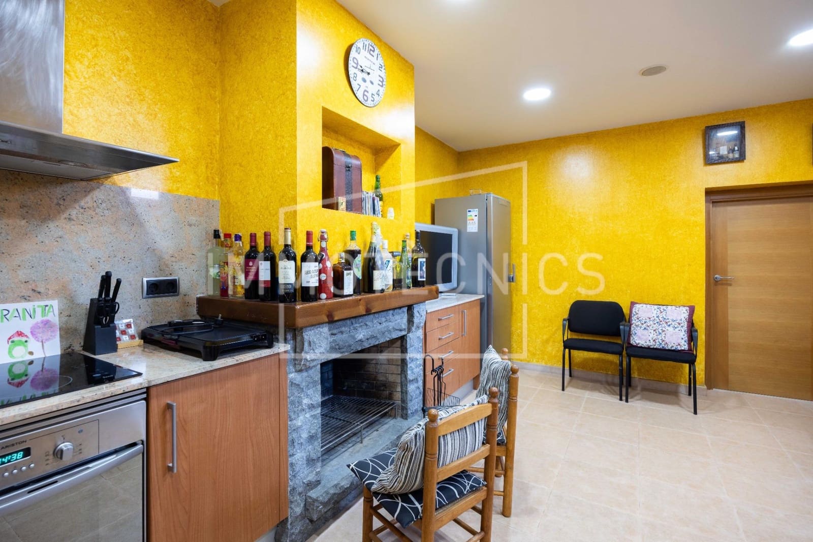 5 makuuhuone Huvila myytävänä paikassa Pineda de Mar mukana uima-altaan 
autotalli - 750 000 € (Ref: 9602752)