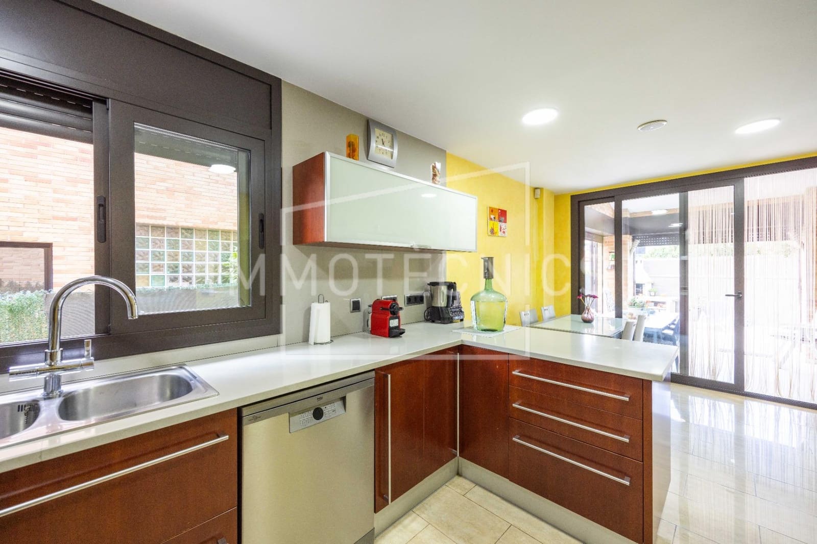 5 soveværelse Villa til salg i Pineda de Mar med swimmingpool garage - € 750.000 (Ref: 9602752)