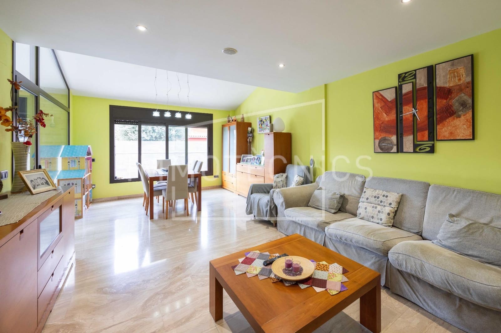 5 soveværelse Villa til salg i Pineda de Mar med swimmingpool garage - € 750.000 (Ref: 9602752)