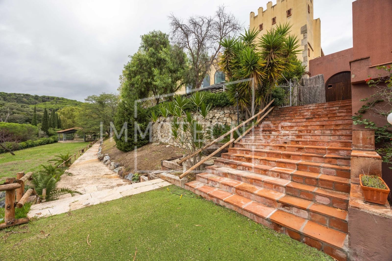 11 Zimmer Hotel zu verkaufen in Sant Vicenc de Montalt - 8.500.000 € (Ref: 9602753)